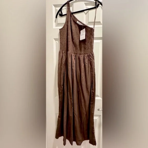 Faithful The Brand NWT SZ 10Elegant Brown One-ShoulderMidi Dress
